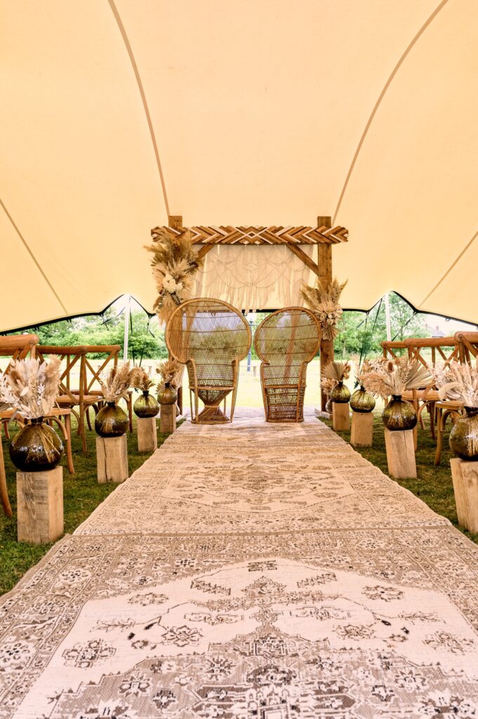 Stretch tent wedding layout